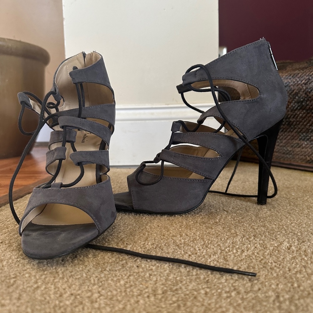 Michael Antonio women’s size 10